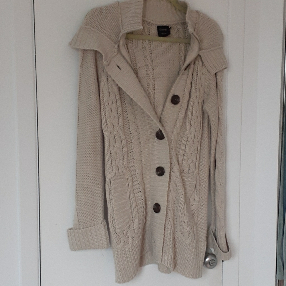 Chalet-style knit cardigan